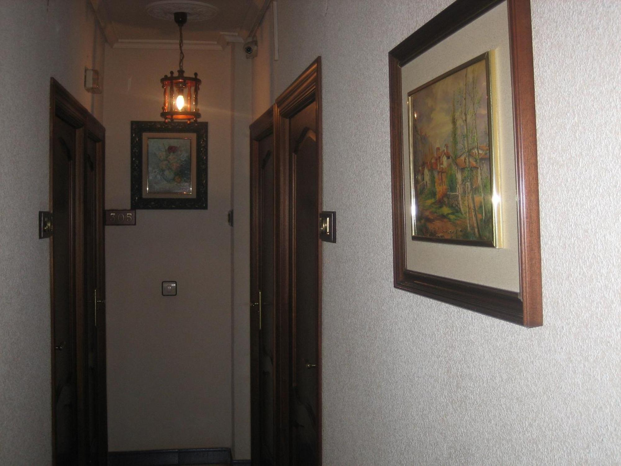 Hostal Restaurante La Trucha Benavente Eksteriør bilde